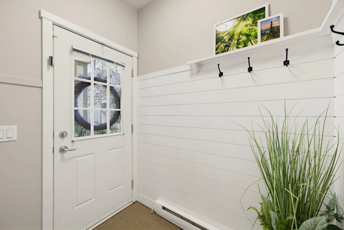 Hallway Photo of 27 8089 209 Street, Langley, BC