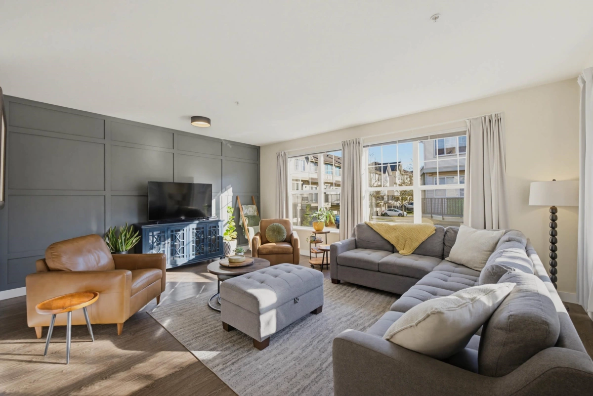 Living Room Photo of 27 8089 209 Street, Langley, BC