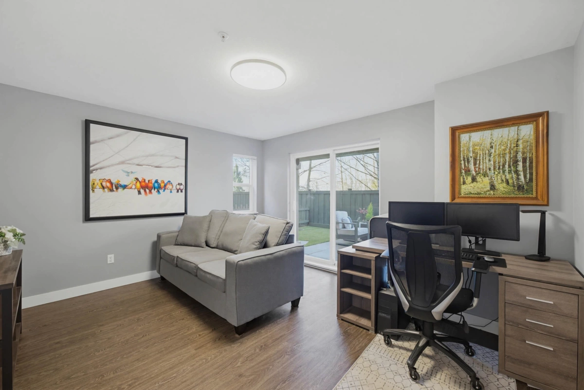 Staircase Photo of 27 8089 209 Street, Langley, BC