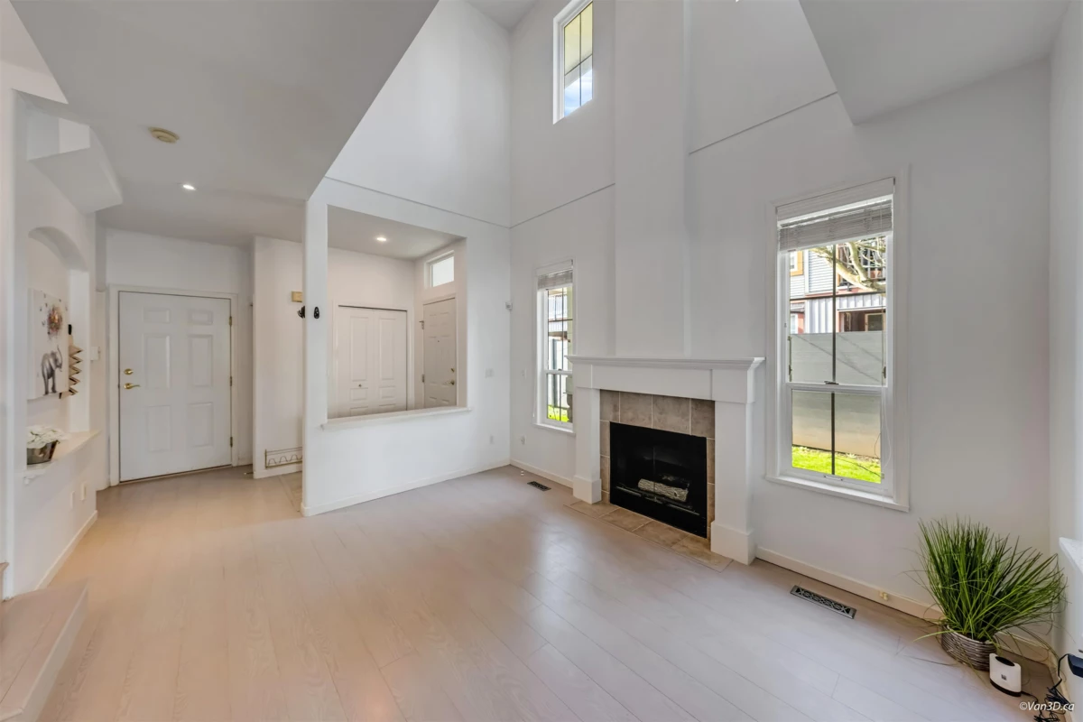 Breakfast Nook Photo of 56 6950 120 Street, Surrey, BC