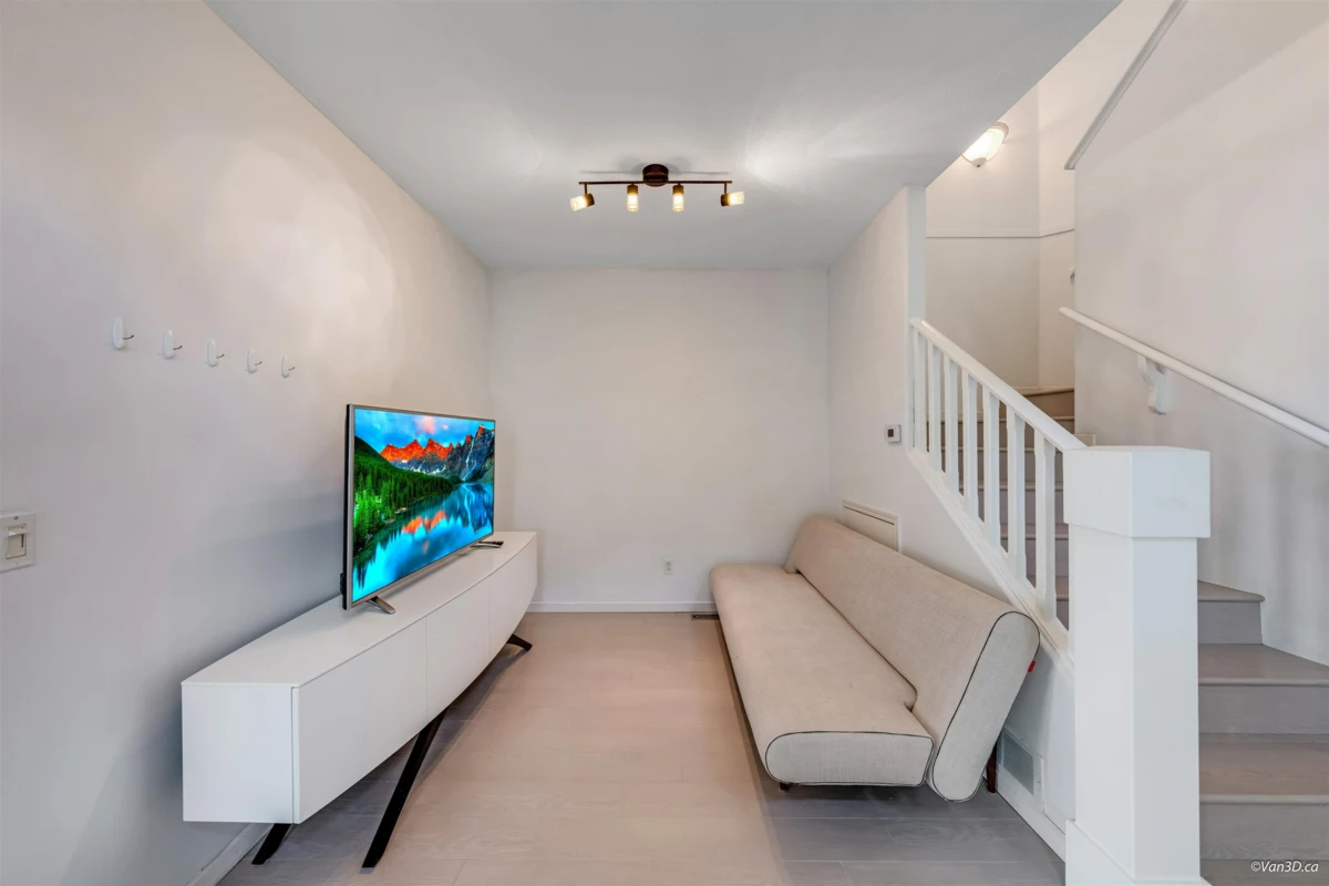 Primary Bathroom Photo of 56 6950 120 Street, Surrey, BC