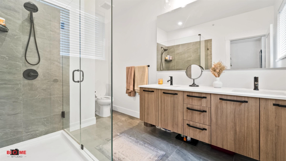 Bedroom 4 Photo of 7495 197 Street, Langley, BC