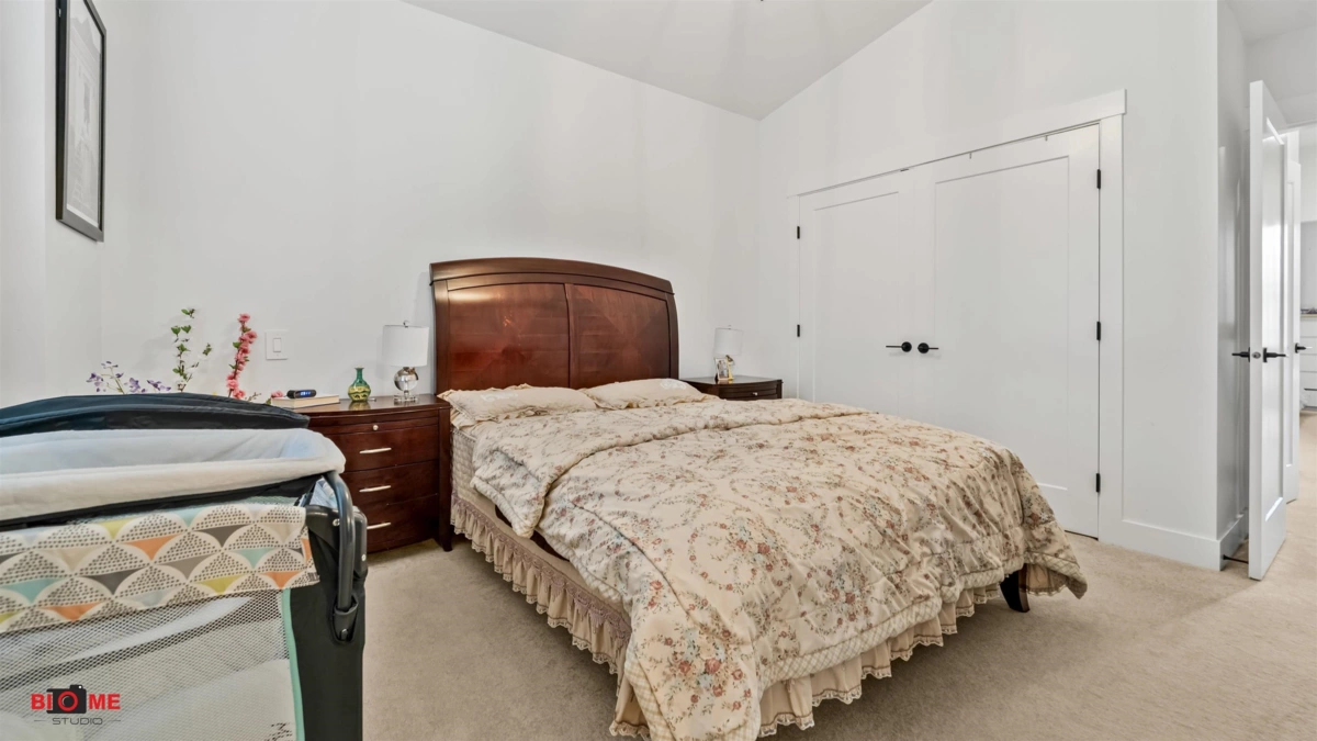 Primary Bathroom Photo of 7495 197 Street, Langley, BC