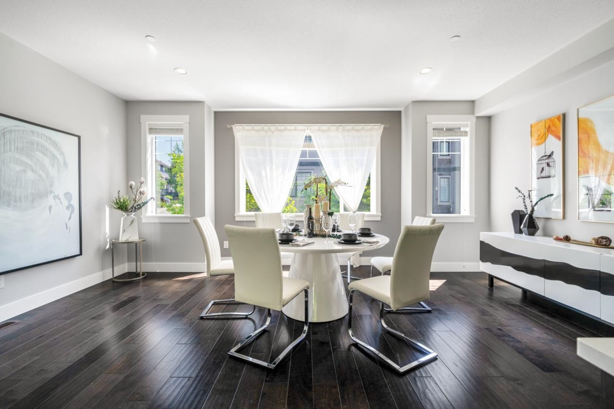 Kitchen Island Photo of 6 23709 111a Avenue, Maple Ridge, BC