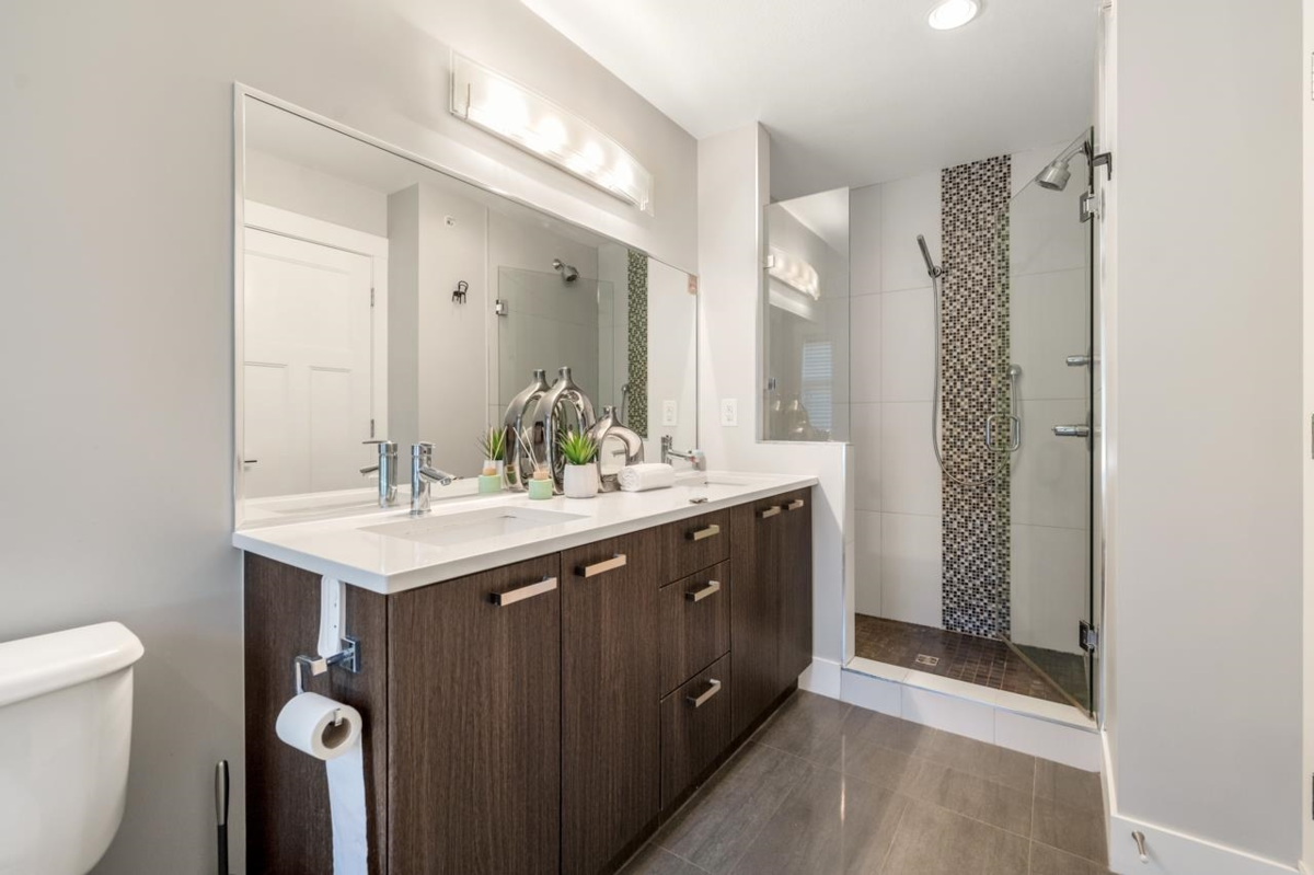 Powder Room Photo of 6 23709 111a Avenue, Maple Ridge, BC