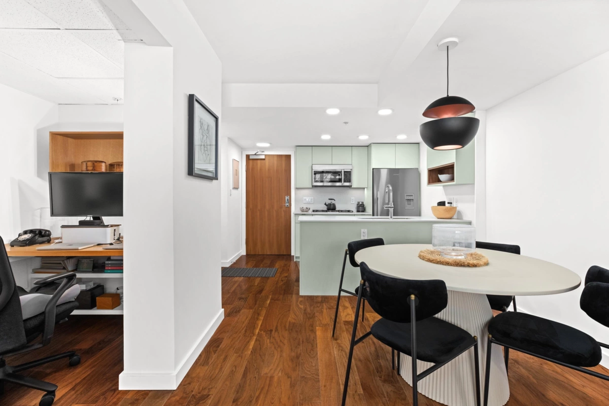 Family Room Photo of 369 2080 W Broadway Street, Vancouver, BC