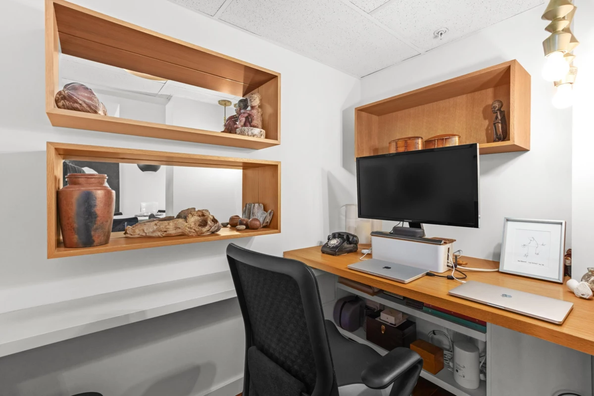 Kitchen Island Photo of 369 2080 W Broadway Street, Vancouver, BC