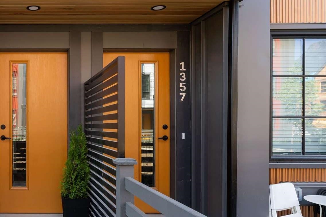 Living Room Photo of 1357 Peakside Place, Squamish, BC