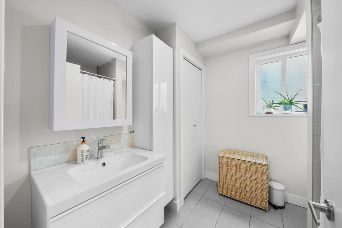 Garage Interior Photo of 3759 Coast Meridian Road, Port Coquitlam, BC