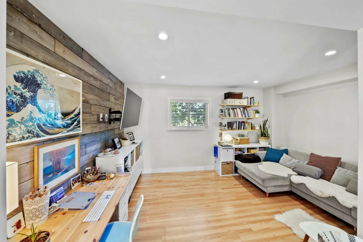 Outdoor Patio Photo of 3759 Coast Meridian Road, Port Coquitlam, BC