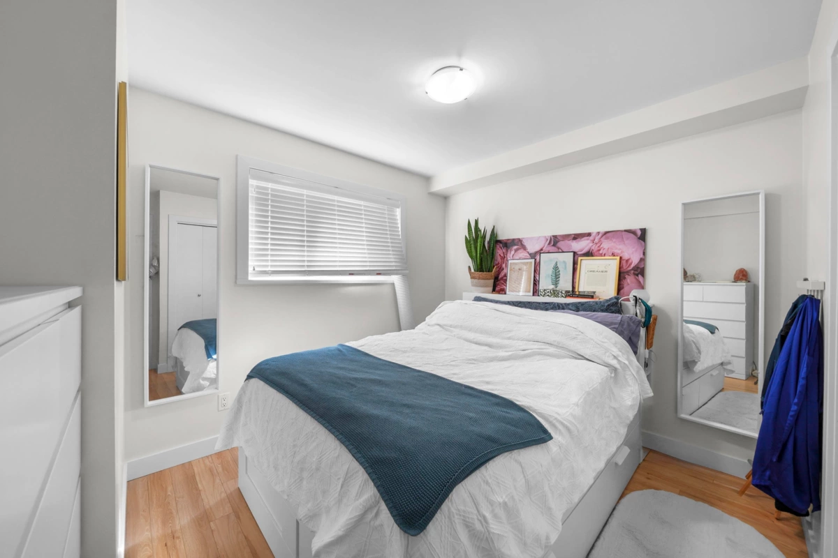 Staircase Photo of 3759 Coast Meridian Road, Port Coquitlam, BC