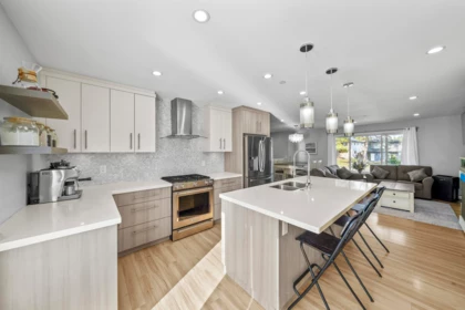 Front exterior of 3759 Coast Meridian Road, Port Coquitlam, BC