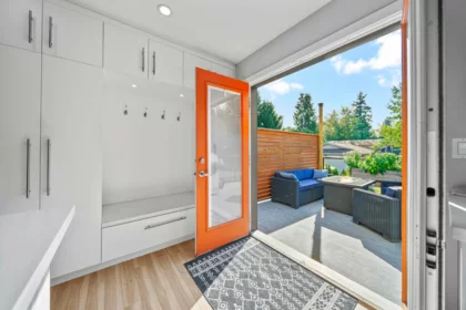 Powder Room Photo of 3759 Coast Meridian Road, Port Coquitlam, BC