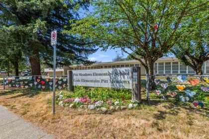 Garden / Landscaping Photo of 304 19236 Ford Road, Pitt Meadows, BC