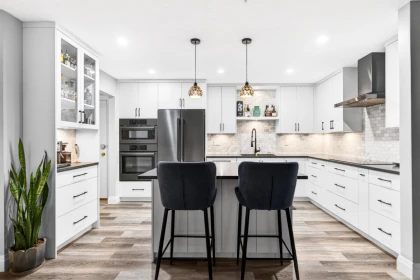 Kitchen Island Photo of 304 19236 Ford Road, Pitt Meadows, BC