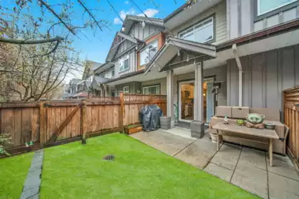 Backyard Photo of 9 2979 156 Street, Surrey, BC