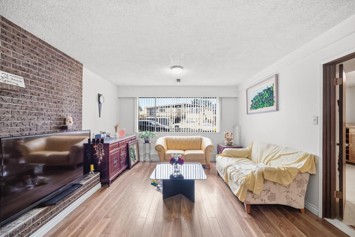 Living Room Photo of 10640 Anahim Drive, Richmond, BC