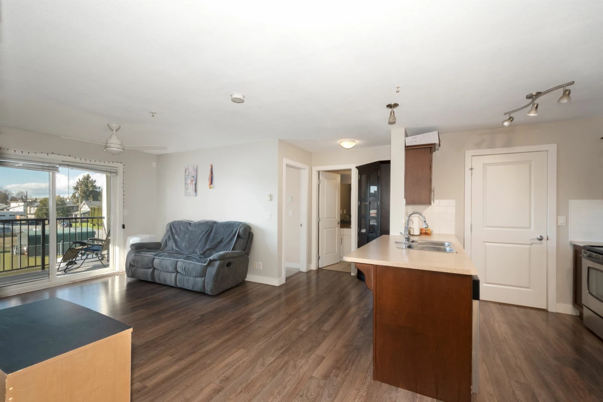 Family Room Photo of 207 9422 Victor Street, Chilliwack, BC