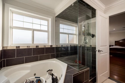 Laundry Room Photo of 15177 76 Avenue, Surrey, BC