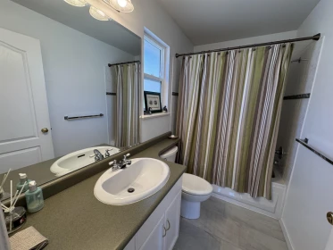 Basement Recreation Room Photo of 8780 206 Street, Langley, BC