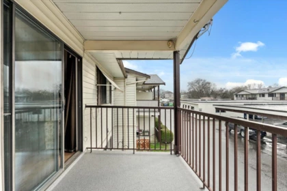 Hallway Photo of 60 7455 Huron Street, Chilliwack, BC