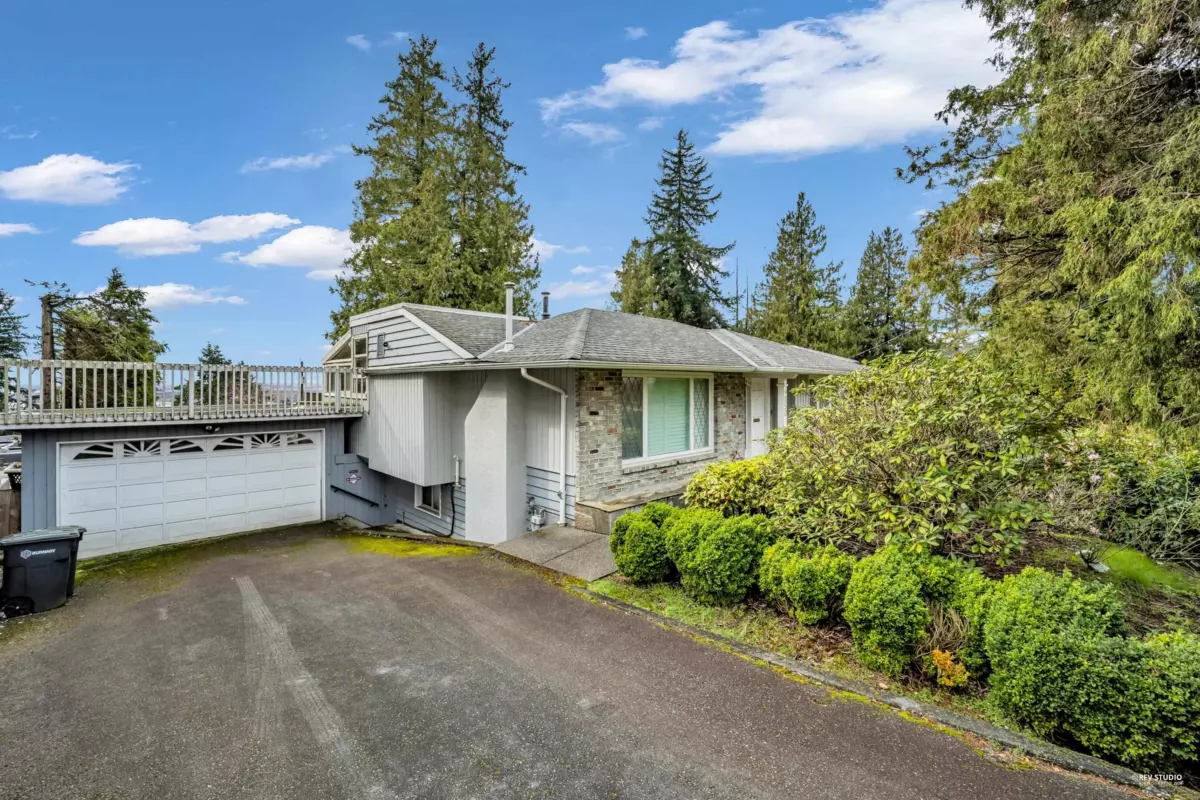 Living Room Photo of 4850 Portland Street, Burnaby, BC