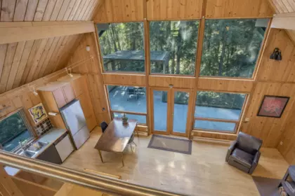 Kitchen Photo of 1470 Tunstall Boulevard, Bowen Island, BC