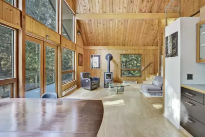 Primary Bedroom Photo of 1470 Tunstall Boulevard, Bowen Island, BC