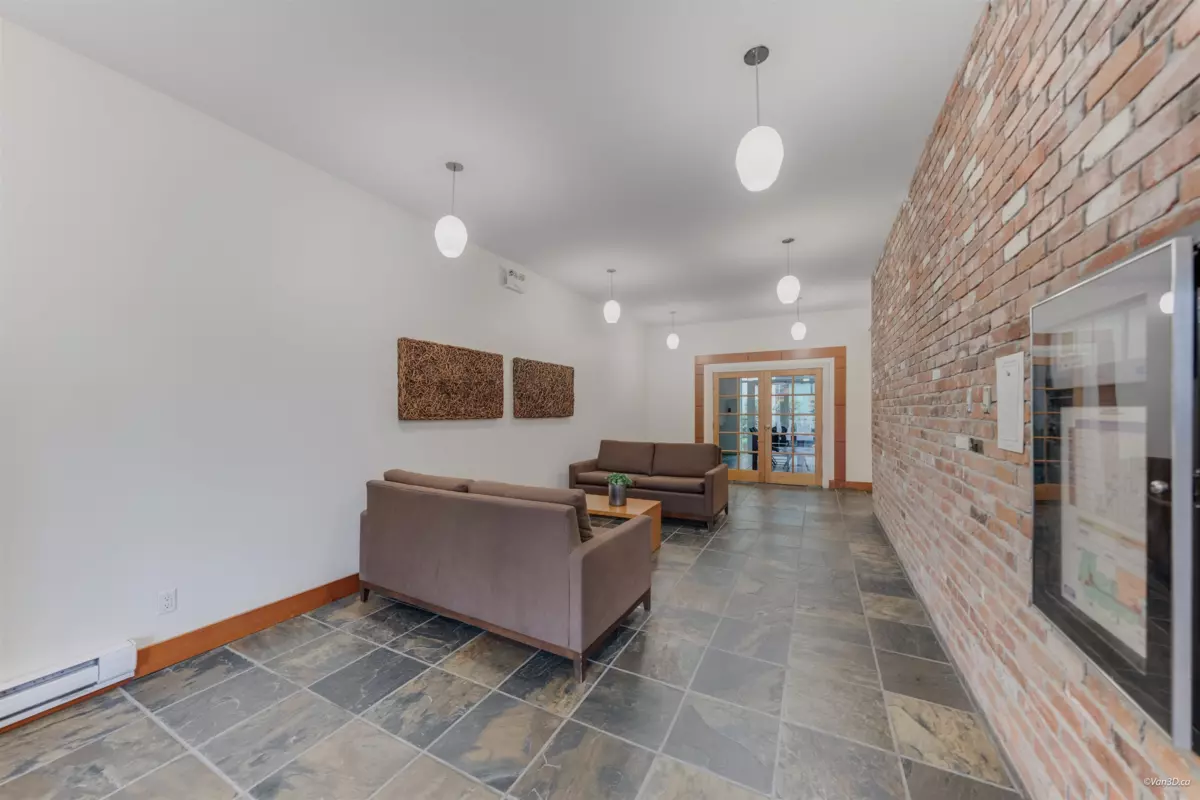 Family Room Photo of 321 2515 Ontario Street, Vancouver, BC