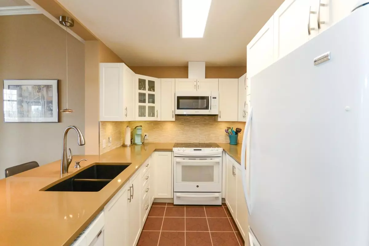 Dining Area Photo of 424 5500 Andrews Road, Richmond, BC