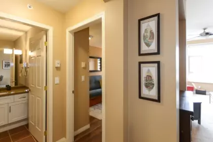 Entry Foyer Photo of 424 5500 Andrews Road, Richmond, BC