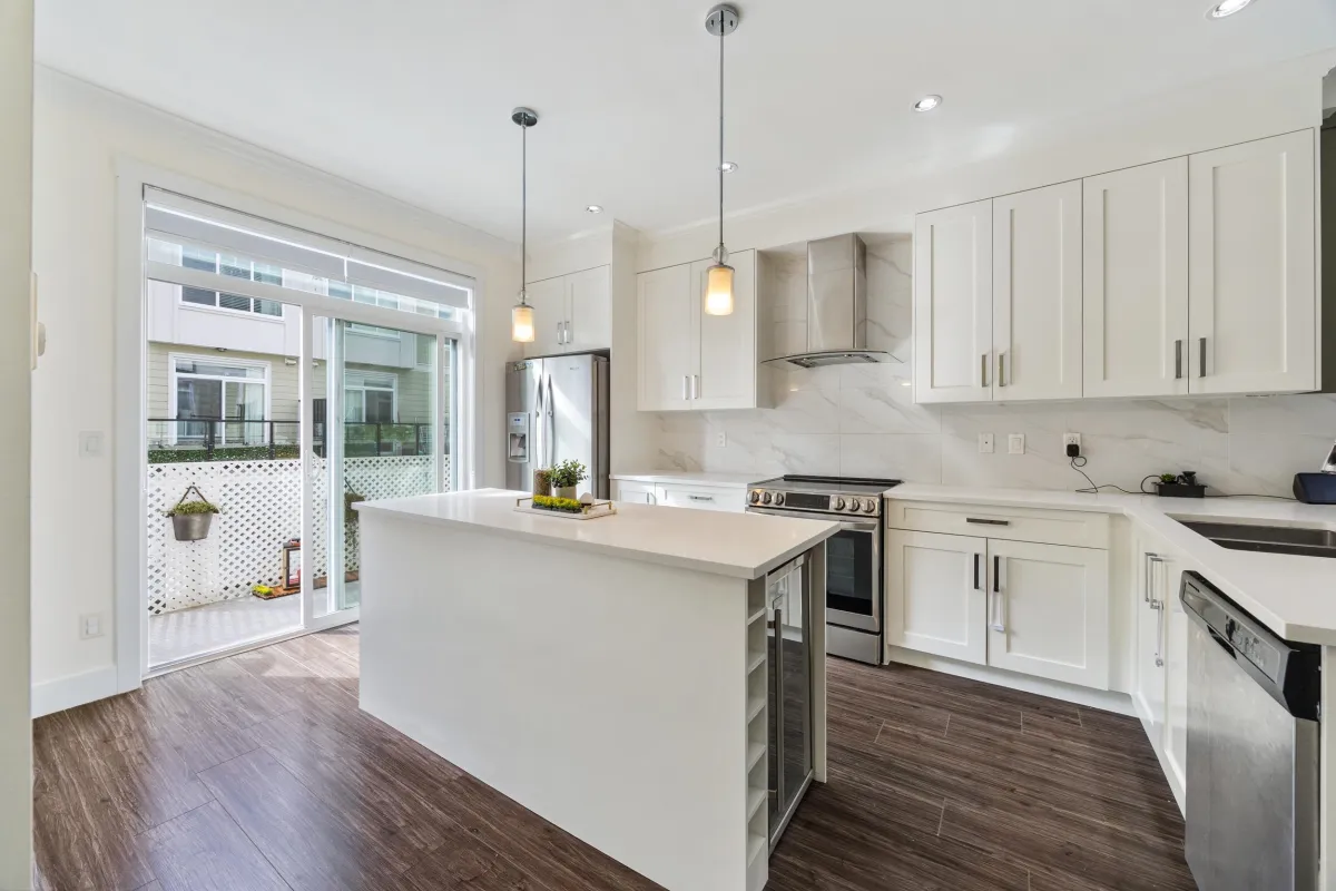 Living Room Photo of 64 13670 62 Avenue, Surrey, BC