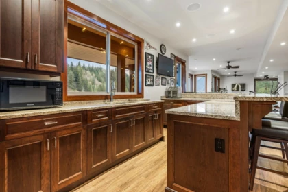 Swimming Pool Photo of 119 45473 Ariel Place, Cultus Lake, BC