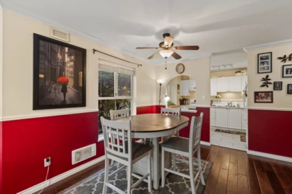 Kitchen Photo of 105 15110 108 Avenue, Surrey, BC