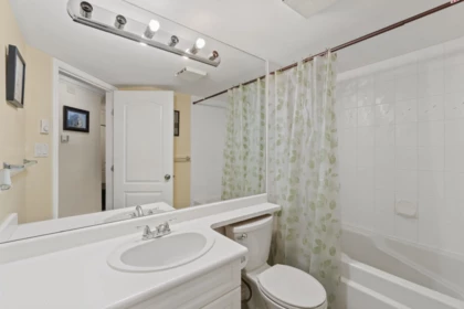 Laundry Room Photo of 105 15110 108 Avenue, Surrey, BC
