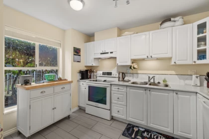 Pantry Photo of 105 15110 108 Avenue, Surrey, BC