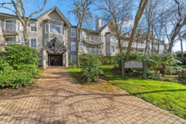 105 15110 108 Avenue, Surrey, BC