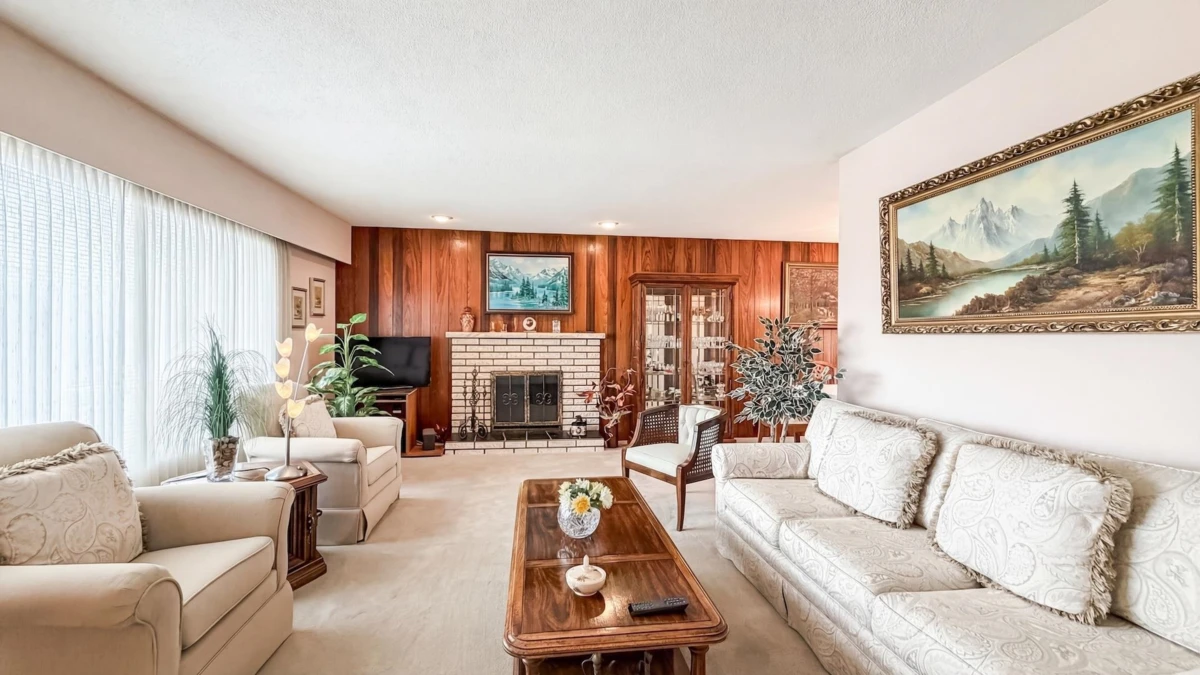 Family Room Photo of 9680 Shell Road, Richmond, BC
