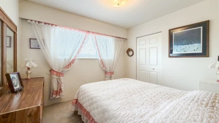 Basement Recreation Room Photo of 9680 Shell Road, Richmond, BC