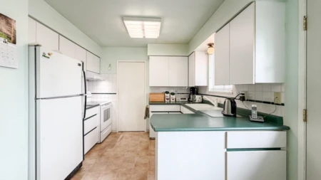 Breakfast Nook Photo of 9680 Shell Road, Richmond, BC