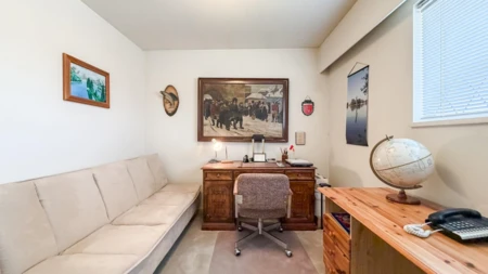 Mudroom Photo of 9680 Shell Road, Richmond, BC