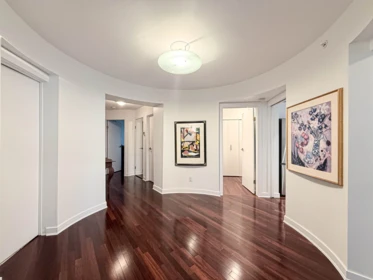 Walk-In Closet Photo of 902 1888 Alberni Street, Vancouver, BC