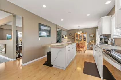 Walk-In Closet Photo of 46052 Higginson Road, Chilliwack, BC
