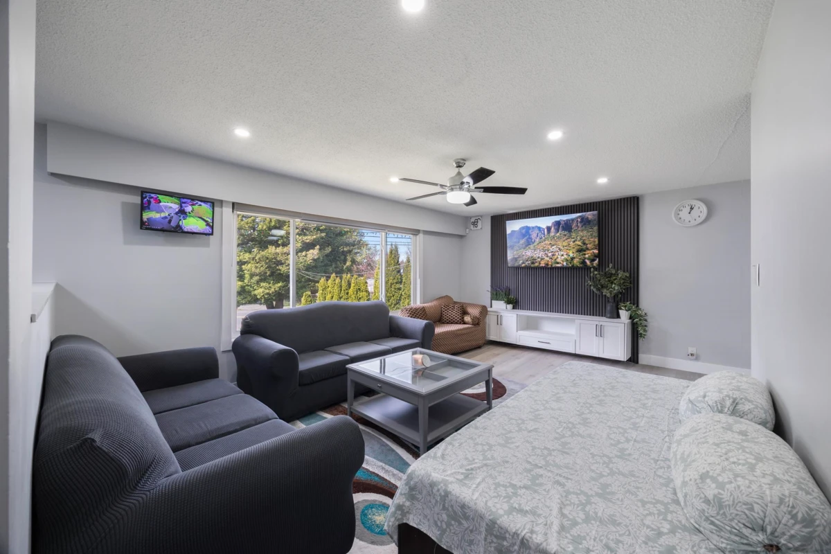 Living Room Photo of 9034 116 Street, Delta, BC