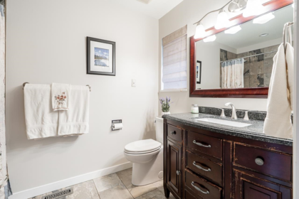 Laundry Room Photo of 14035 16b Avenue, Surrey, BC
