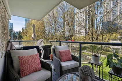 Loft / Bonus Room Photo of 310 939 Expo Boulevard, Vancouver, BC