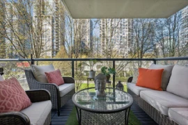 310 939 Expo Boulevard, Vancouver, BC