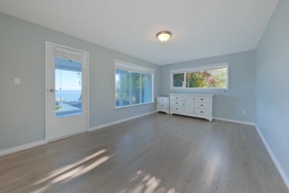 Outdoor Patio Photo of 2365 Queens Avenue, West Vancouver, BC