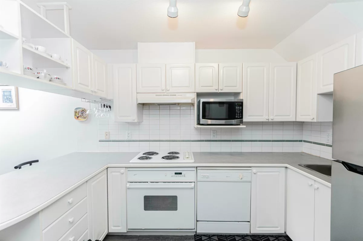 Family Room Photo of PH6 5723 Balsam Street, Vancouver, BC