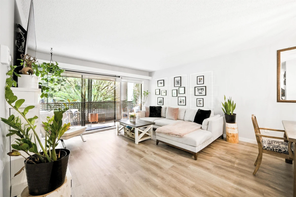 Dining Area Photo of 212 1955 Woodway Place, Burnaby, BC